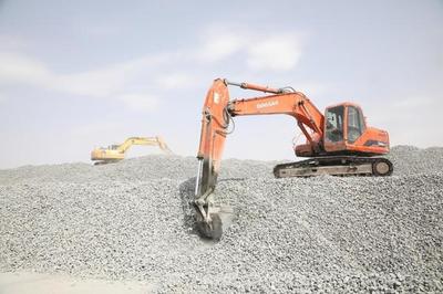 中國工程機械在線租賃平臺助力復工復產