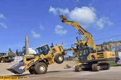 雷沃挖掘機(jī)、裝載機(jī)銷量業(yè)績喜人!復(fù)購率超70%!